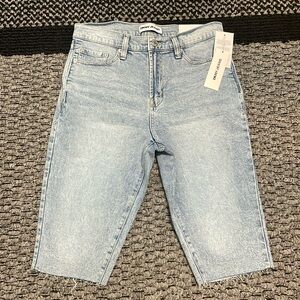 DKNY Bermuda Shorts Sz 6 High Rise Raw Hem Y2K Skater Streetwear NWT